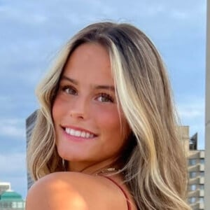 Eden Gibson Headshot 3 of 4