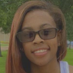 Elexia Broussard Headshot 8 of 10