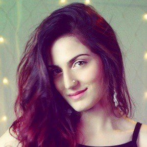 Elif Khan Headshot 3 of 3