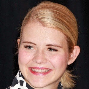 Elizabeth Smart Headshot 2 of 2