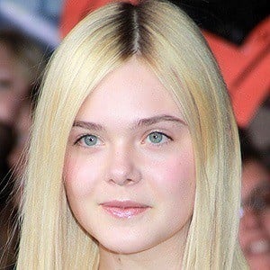 Elle Fanning at age 14