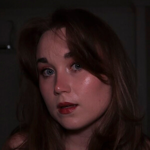 Elle Literacy Headshot 4 of 4