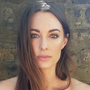 Emily Hartridge Headshot 3 of 10