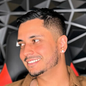 Endy Vega Headshot 7 of 7