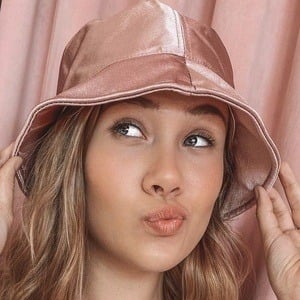 Erin Reese DeJarnette Headshot 4 of 10