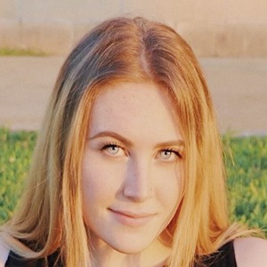 famousblonde at age 19