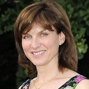 Fiona Bruce Headshot 4 of 5