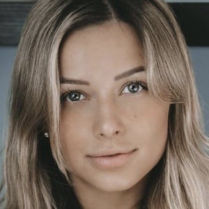 Franceska Fournier Headshot 7 of 10