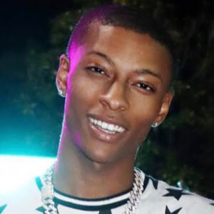 Fur-Quan Powell Headshot 4 of 13
