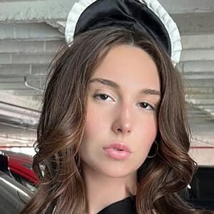 Gabbi Zuniga Headshot 2 of 6