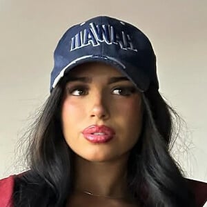 gabbysanmiguell Headshot 4 of 6