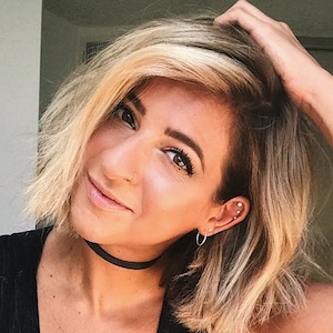 Gabbie Hanna Headshot 15 of 17