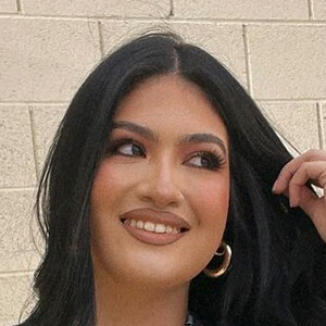Genesis Herrera Headshot 3 of 8