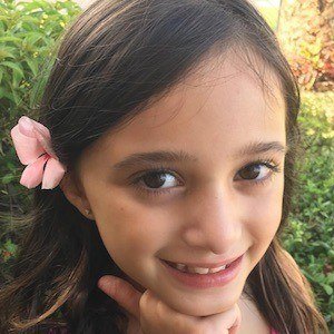 Giana Leslie Spector Headshot 8 of 8