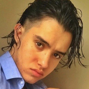 Gonzalo Sarfatti Headshot 8 of 10