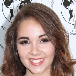 Haley Pullos Headshot 7 of 10