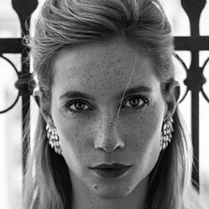 Hana Vagnerova Headshot 2 of 6
