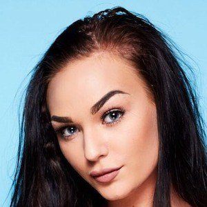 Hayley Fanshaw Headshot 3 of 4