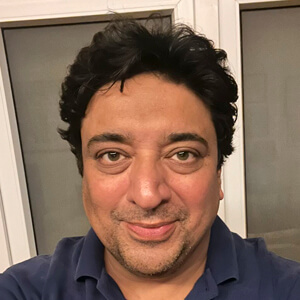 Hisham Sarwar Headshot 3 of 5