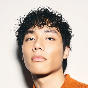 Huang Long Headshot 2 of 7