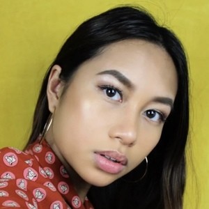 Illeleana Karis Headshot 9 of 10