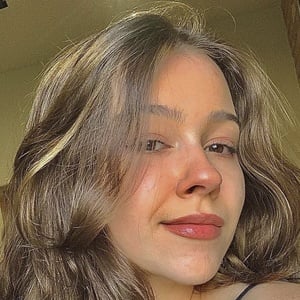 Júlia Gava at age 18