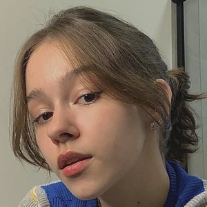 Júlia Gava at age 18