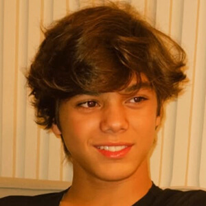 jgcarvalhinn Headshot 6 of 6