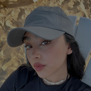Joana Hernández Headshot 5 of 7