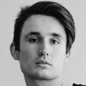 Joey Jett Headshot 3 of 3