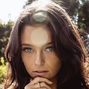 Julia Wettreich Headshot 6 of 9