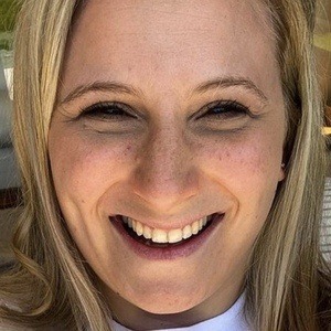 Karen Barg Headshot 6 of 10