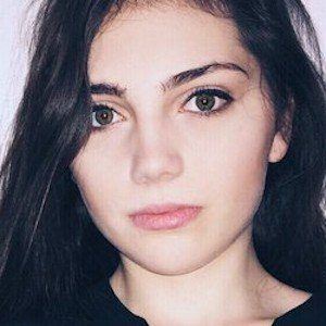 Kelsie May Headshot 7 of 8