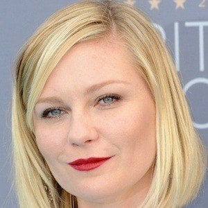 Kirsten Dunst at age 33