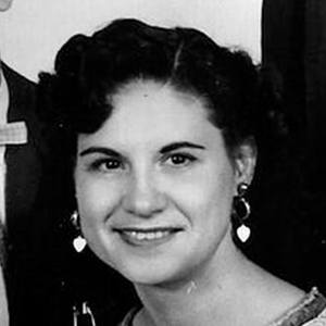 Kitty Wells Headshot 2 of 5