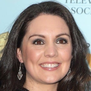 Laura Tobin Headshot 2 of 3