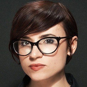 Laurie Penny Headshot 2 of 7