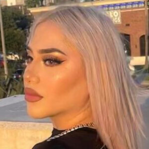 Lesley Karlette at age 22