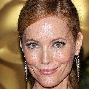 Leslie Mann Headshot 5 of 10