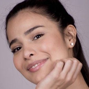 Lety Mancuello Headshot 2 of 10