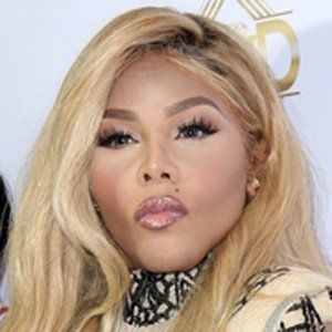 Lil Kim Headshot 5 of 6