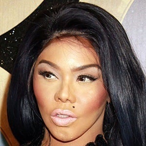 Lil Kim at age 40