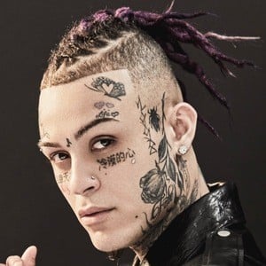 Lil Skies Headshot 3 of 7