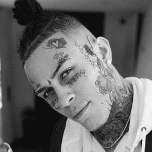 Lil Skies Headshot 6 of 7