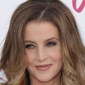 Lisa Marie Presley Headshot 3 of 9