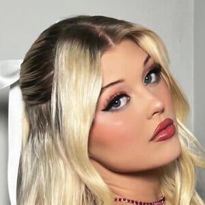 Loren Gray Headshot 14 of 14