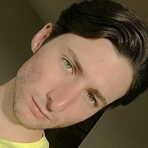 Luca Galuzinski Headshot 9 of 10