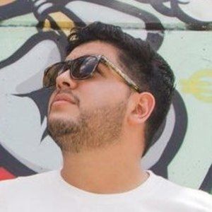 Luis Abate Headshot 7 of 10