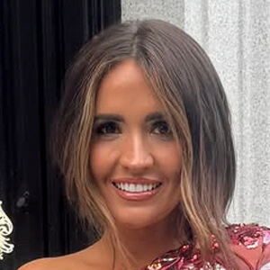 Magen Reaves Headshot 4 of 6