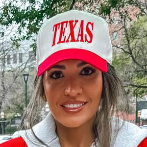 Magen Reaves Headshot 5 of 6